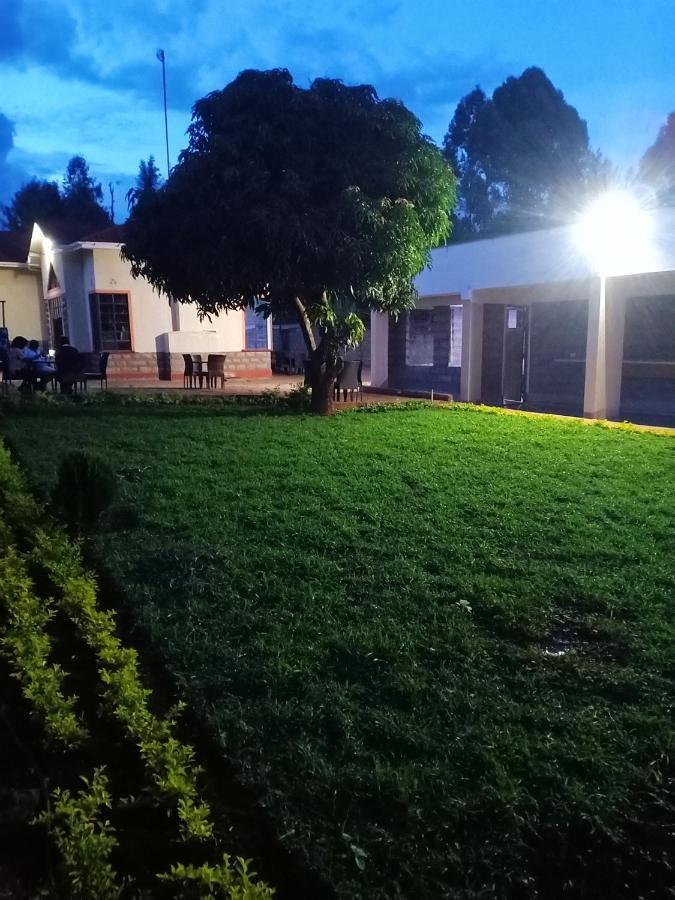 The Peak Meadows Hotel Nyeri Exterior foto