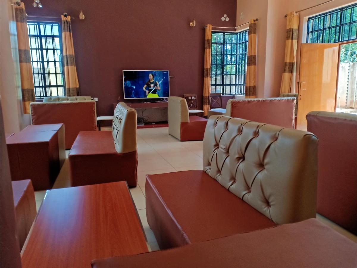 The Peak Meadows Hotel Nyeri Exterior foto